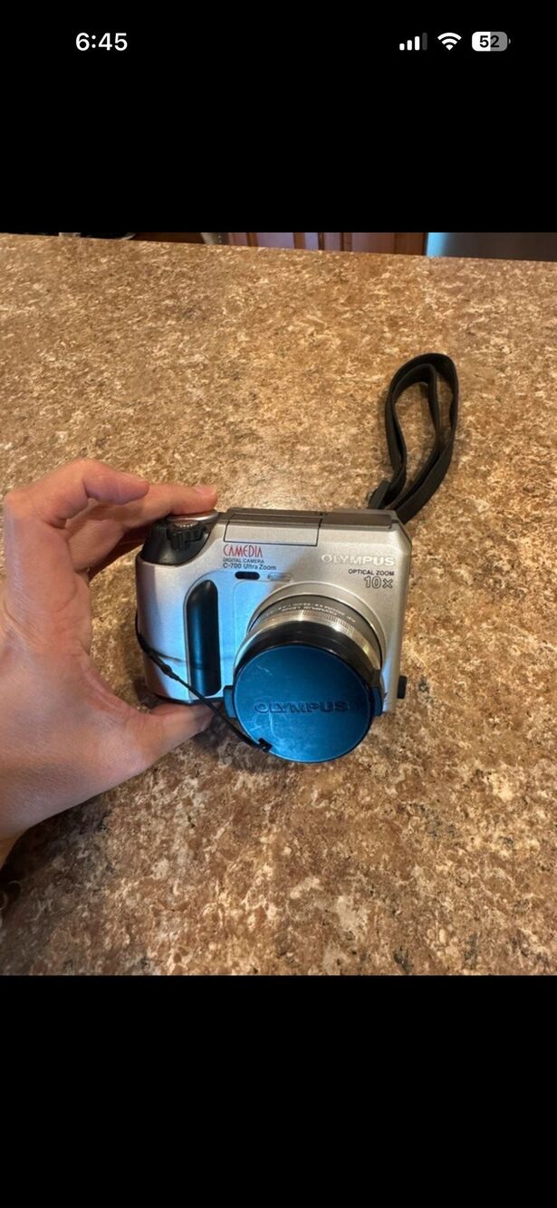 Olympus Camedia C-700 Ultra Zoom 2.1MP Digital Camera 10x Optical Zoom Tested